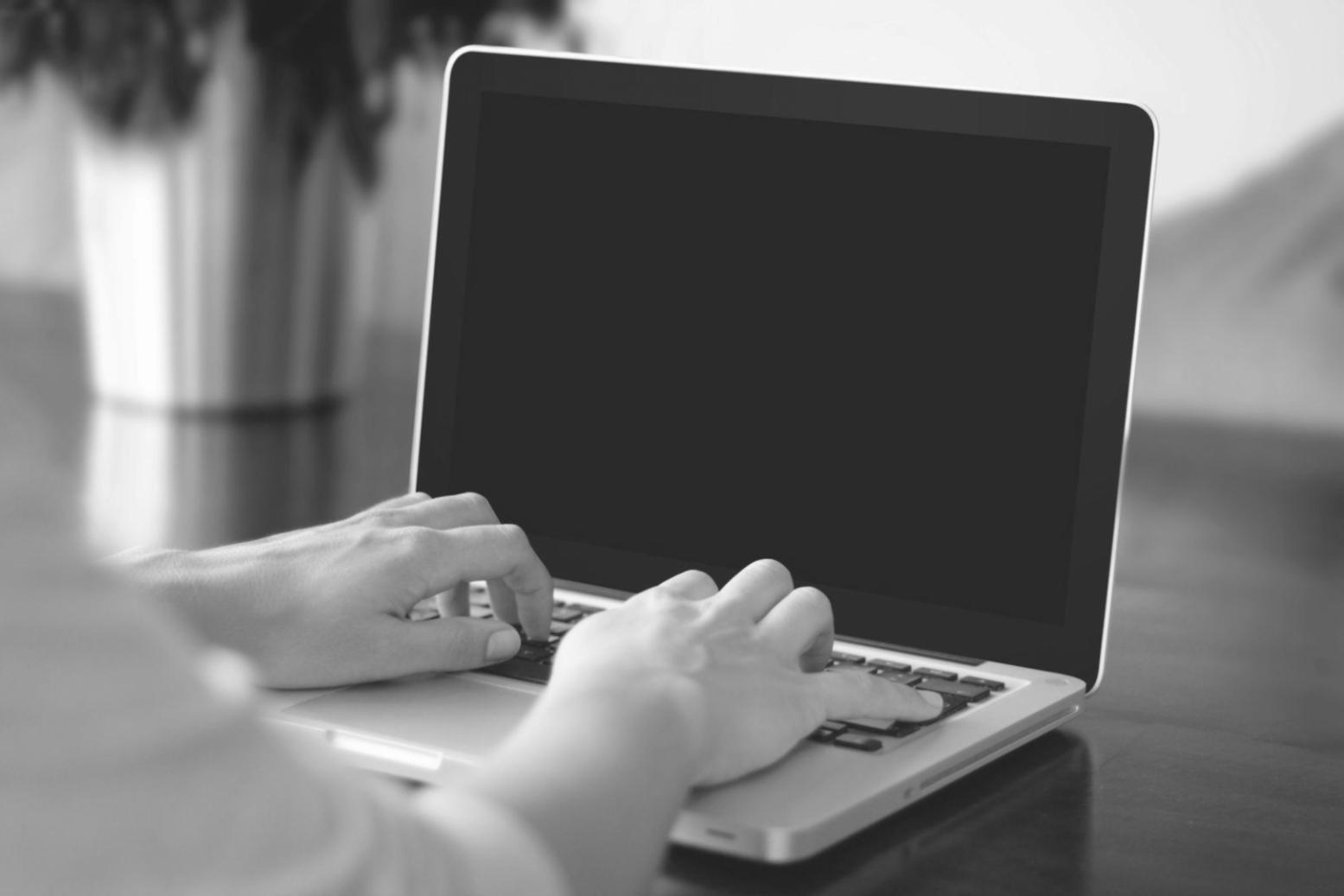 Sesión de trabajo colaborativo en formación financiera empresarial